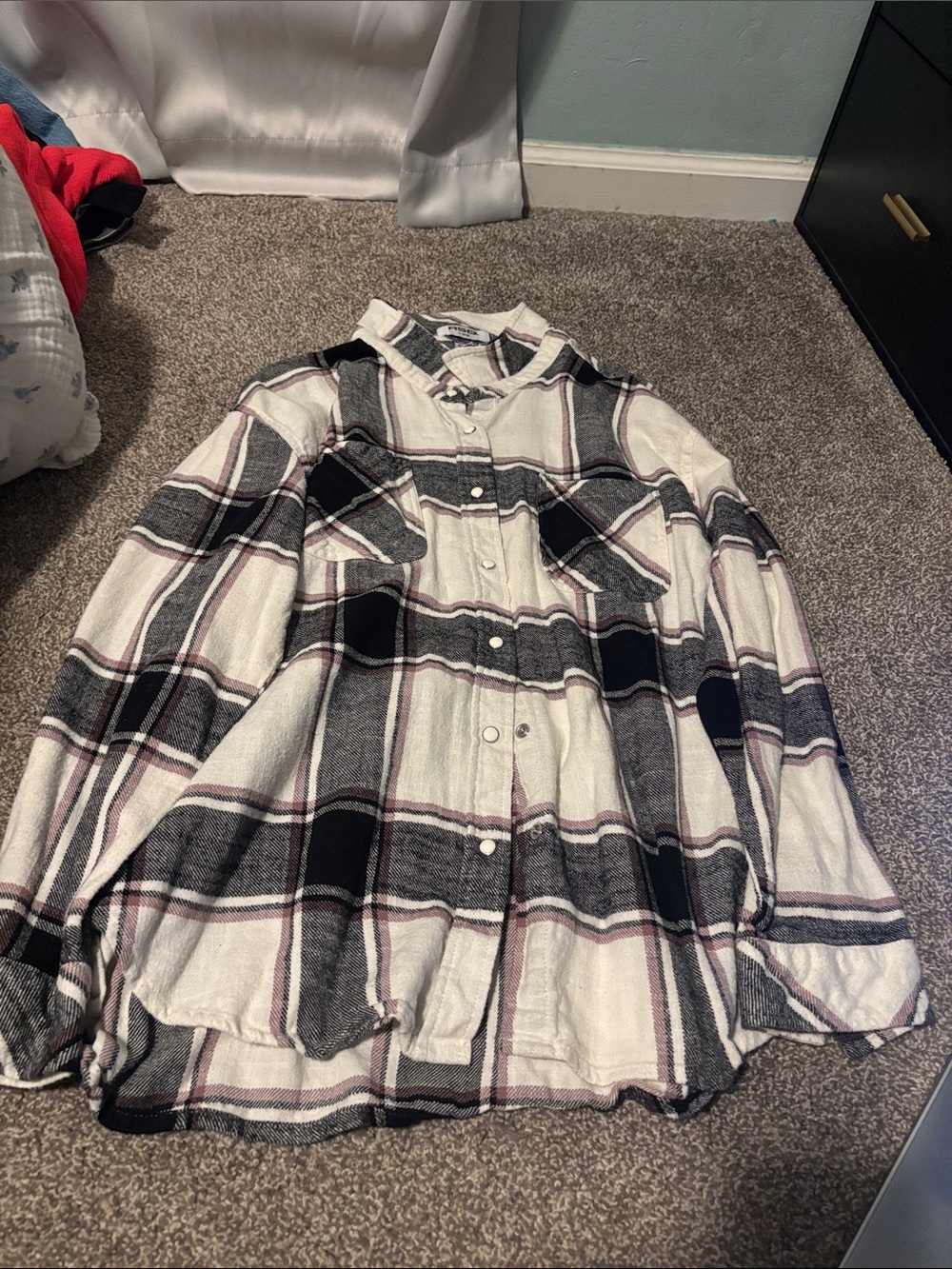 Women’s Tillys Black & White Plaid Button-Up Shirt